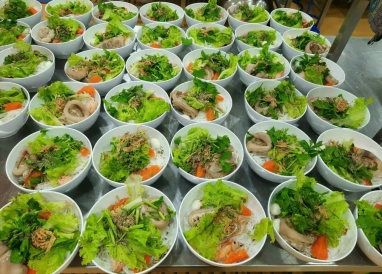 Tiêu chuẩn vàng cho bữa ăn Việt: Cách Công ty Thực phẩm Hưng Thịnh kiểm soát chất lượng từ nguồn cung đến bàn ăn